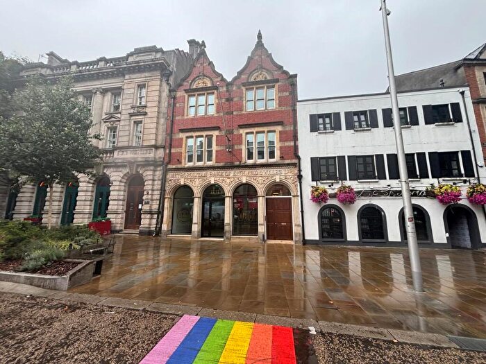 2 Bedroom Flat To Rent In Wind Street, SA1