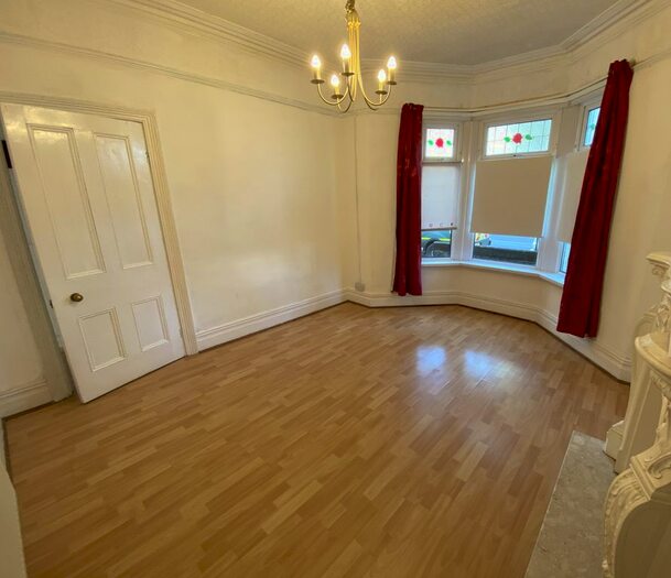 3 Bedroom Terraced House To Rent In Splott Road, Cardiff, CF24