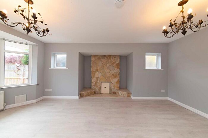 3 Bedroom Flat To Rent In Sackville Close, Harrow, HA2