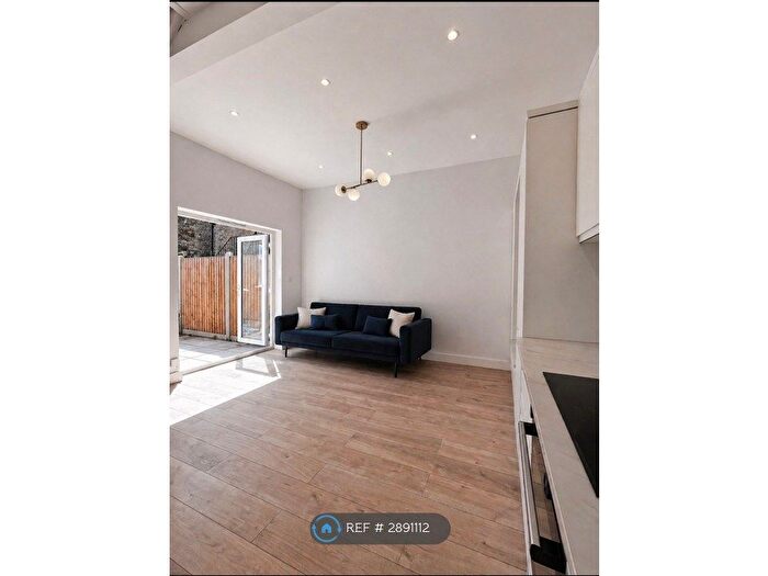 1 Bedroom Maisonette To Rent In Cranbrook Road, London, IG6