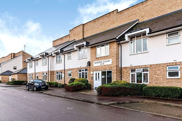 2 Bedroom Flat To Rent In Cooks Way, Hitchin, Hertfordshire, SG4