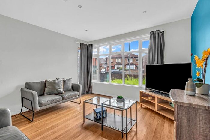 5 Bedroom House To Rent In St Annes Drive, Leeds, LS4