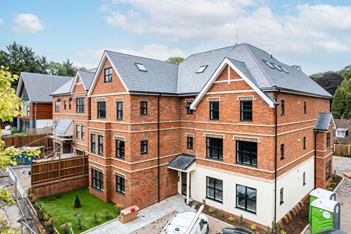 2 Bedroom Flat For Sale In Church Road, Mera Heights, CR8