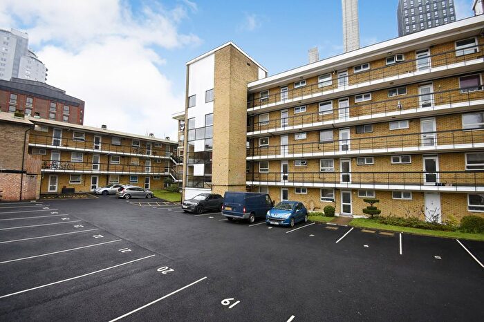 Property To Rent In Harrington Court, Croydon, CR0