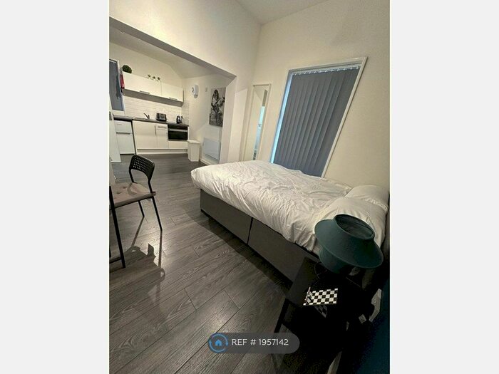 Studio To Rent In Ormskirk Road, Wigan, WN5