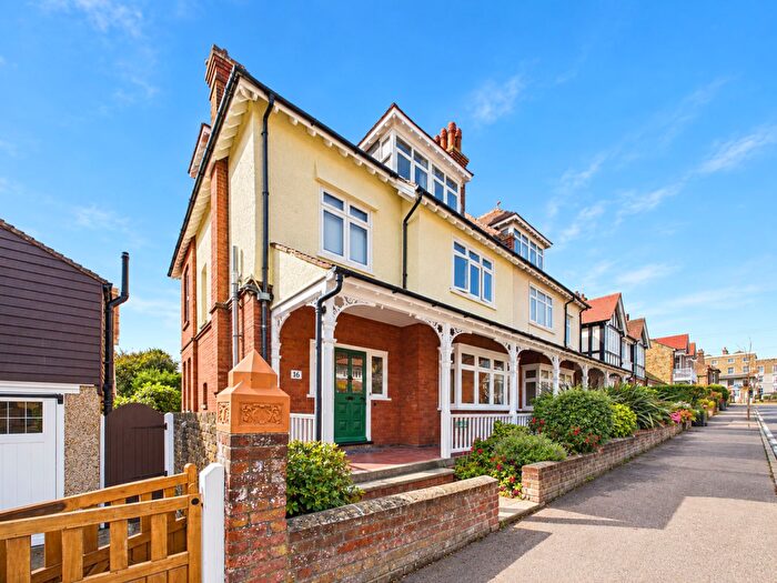 7 Bedroom Semi-Detached House For Sale In Dickens Road, Broadstairs, CT10
