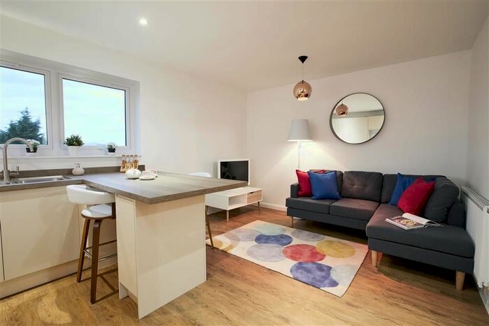 2 Bedroom Flat To Rent In Cross, Heath Grove, Leeds, LS11