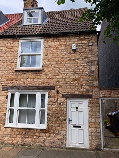 3 Bedroom Semi-Detached House To Rent In Newport, Lincoln, LN1