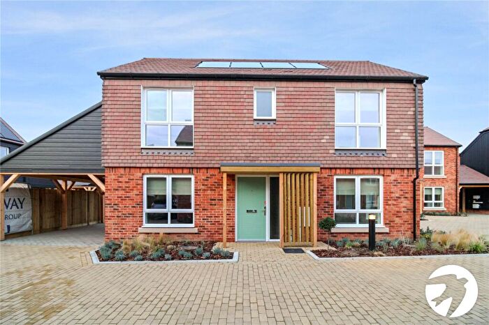 3 Bedroom Detached House To Rent In Pelsey Close, Alkerden, Ebbsfleet Valley, Swanscombe, DA10