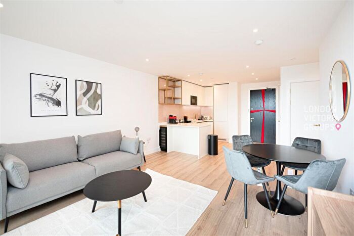 1 Bedroom Apartment To Rent In Waterview House, Grand Union, Wembley, HA0