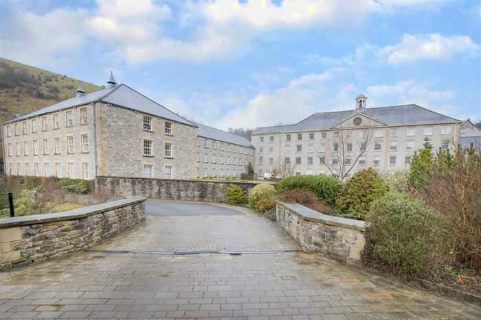 3 Bedroom Apartment For Sale In Fiddlers Cottage, Wye Mill, Cressbrook, SK17