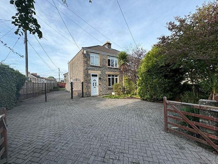 3 Bedroom Semi-Detached House To Rent In North Road, Timsbury, BA2