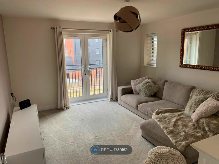 2 Bedroom Flat To Rent In Teasel Street, Broughton, Aylesbury, HP22