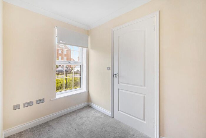 3 Bedroom End Of Terrace House For Sale In Circus Approach, Spalding, PE11