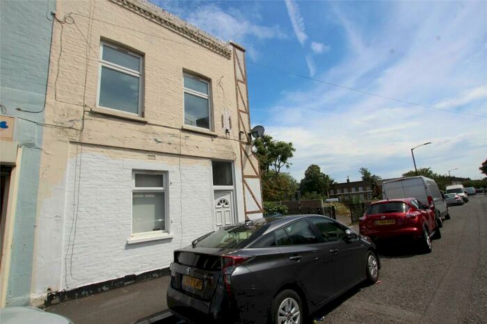 4 Bedroom End Of Terrace House To Rent In Naylor Road, London, SE15