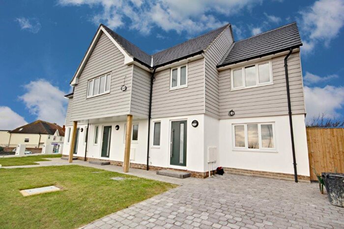 2 Bedroom End Of Terrace House To Rent In Belgrave Road, Seaford, BN25