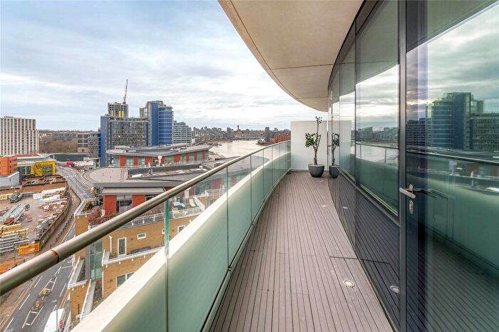 1 Bedroom Flat For Sale In Lombard Road, London, SW11