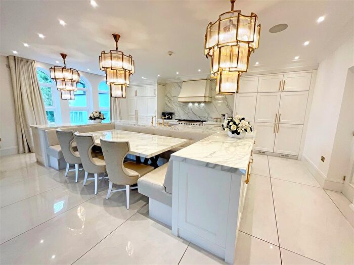 5 Bedroom Detached House For Sale In Congleton Road, Alderley Edge, SK9