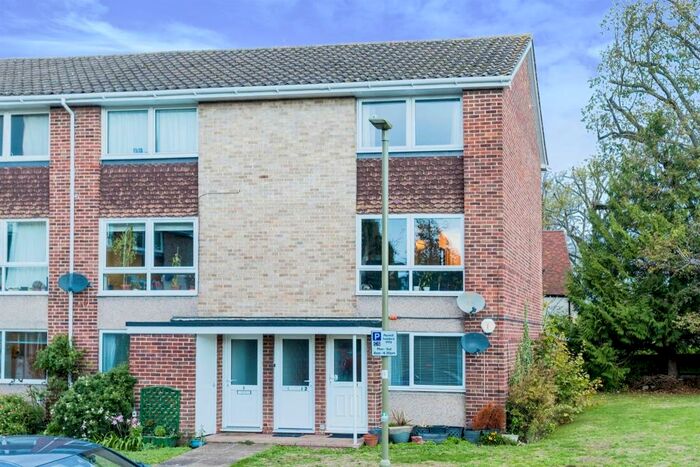 2 Bedroom Apartment To Rent In Pulker Close, Oxford, OX4