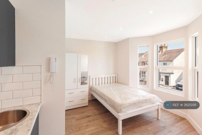 Studio To Rent In Christchurch Road, Hemel Hempstead, HP2