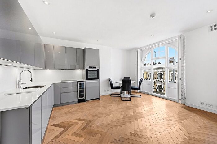 2 Bedroom Flat To Rent In Cecil Court, Fawcett Street, SW10