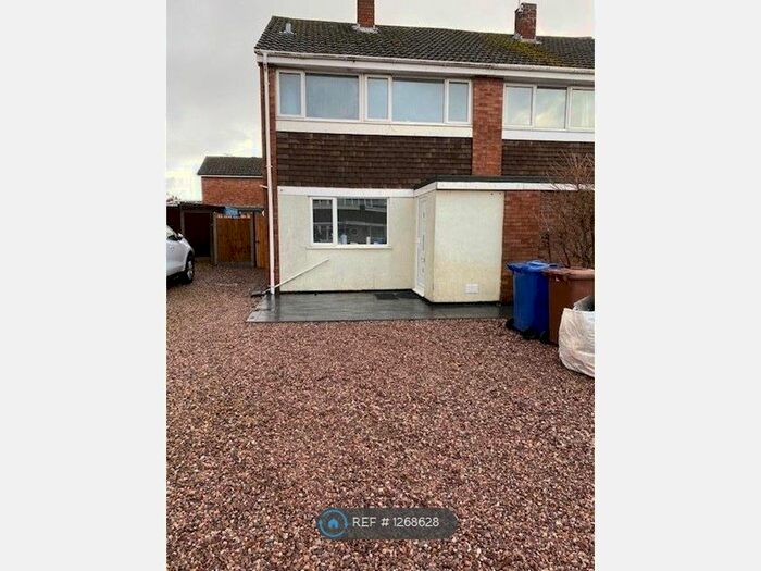 3 Bedroom Semi-Detached House To Rent In Alpine Drive, Hednesford, Cannock WS12