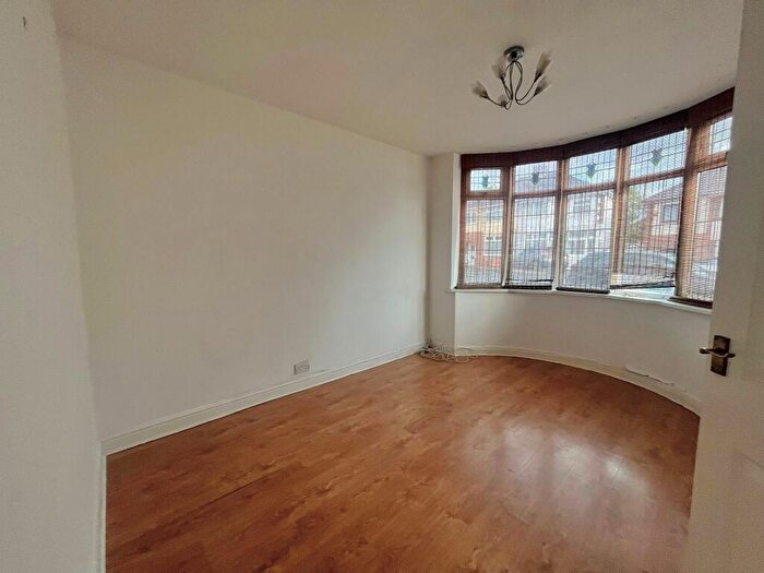 3 Bedroom Semi-Detached House To Rent In Howard Road, Great Barr, B43