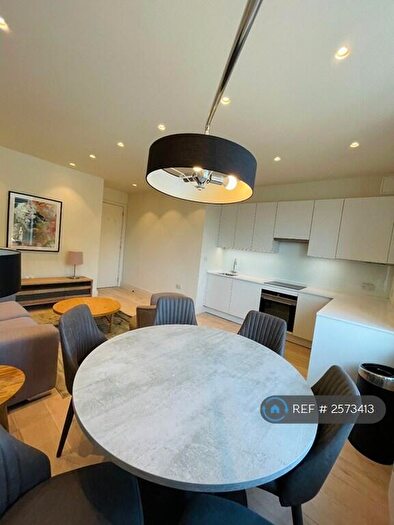 2 Bedroom Flat To Rent In Tower View House, London, E2