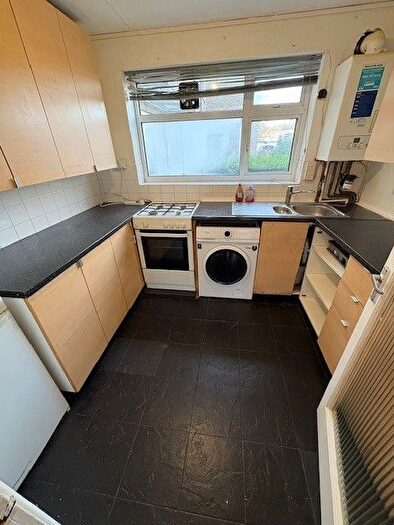 2 Bedroom Flat To Rent In Greville Court, South Vale, Harrow, HA1