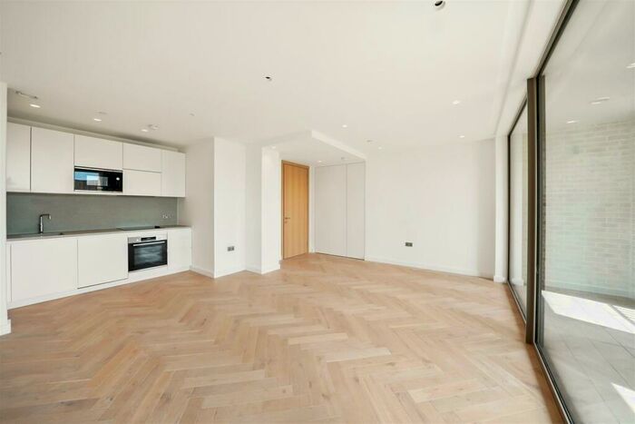 3 Bedroom Flat To Rent In Dudden Hill Lane, London, NW10