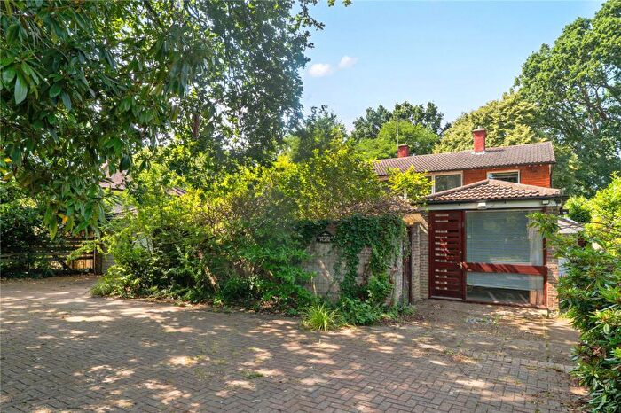 4 Bedroom Detached House For Sale In Burwood Road, Walton-on-Thames, KT12