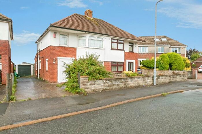 3 Bedroom Semi-Detached House For Sale In Oakfield Road, Barry, CF62