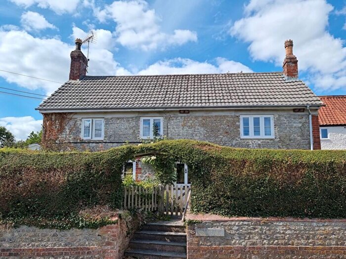 3 Bedroom Cottage To Rent In Sand Street, Longbridge Deverill, BA12