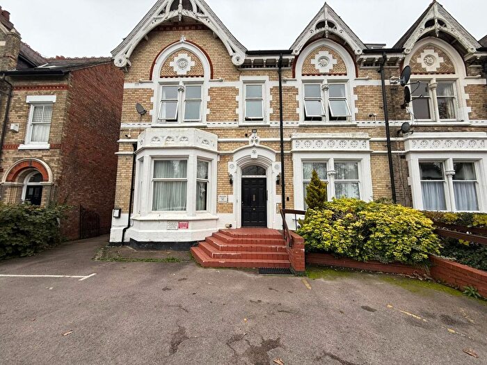 2 Bedroom Flat To Rent In London Road, Leicester, LE2