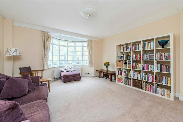 2 Bedroom Flat To Rent In Hatherley Court, Hatherley Grove, London, W2