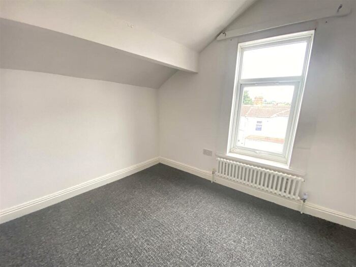 5 Bedroom Flat To Rent In Five Bedroom Dudley Road, Birmingham, B18
