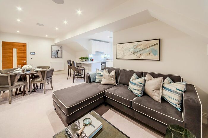 2 Bedroom Flat To Rent In Rainville Road, London, W6