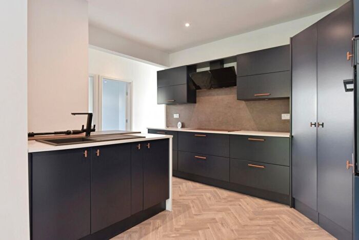 3 Bedroom Bungalow For Sale In Broom Riddings, Rotherham, South Yorkshire, S61