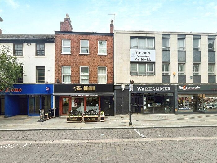 2 Bedroom Flat To Rent In High Street, Doncaster, South Yorkshire, DN1