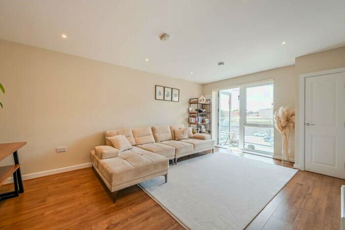 2 Bedroom Flat To Rent In Brennan House, , Leyton, London, E10