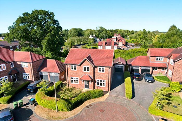 4 Bedroom Detached House For Sale In Eddisbury Drive, Hartford, CW8