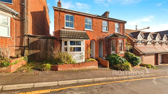 3 Bedroom Semi Detached House For Sale In Upper South View, Farnham, Surrey, GU9