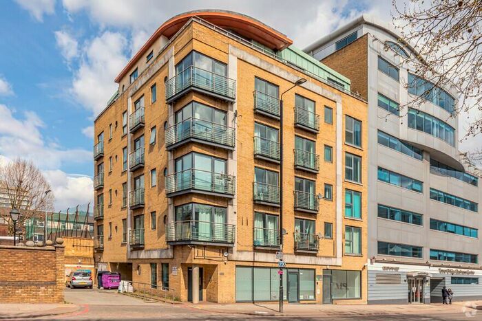 2 Bedroom Flat To Rent In The K Building, - East Smithfield, Wapping, Aldgate, London, E1W