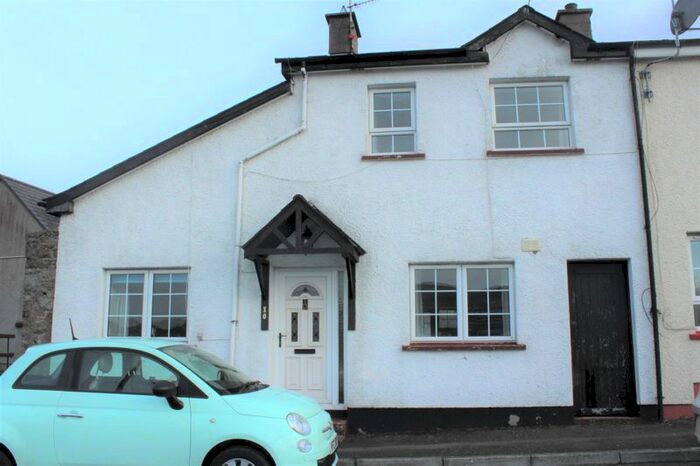 2 Bedroom End Of Terrace House To Rent In Chequer Hill, Newry BT35