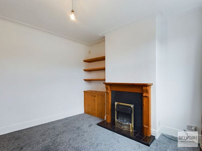 3 Bedroom Terraced House To Rent In Cross Lane, Sheffield, S10