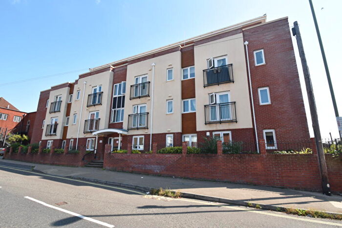 1 Bedroom Flat To Rent In Quay Street, Fareham, PO16