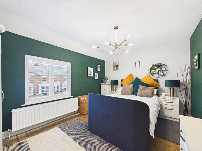 3 Bedroom Semi-Detached House For Sale In Fletton Avenue, Peterborough, PE2