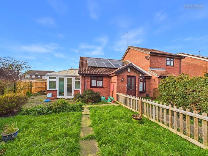 3 Bedroom Semi-Detached Bungalow For Sale In Uldale Way, Peterborough, PE4