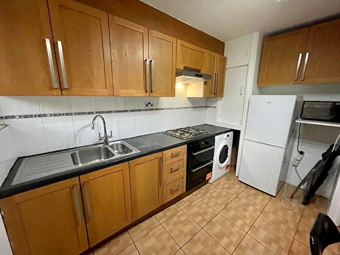 4 Bedroom Flat To Rent In Camden Road, Ucl, Lse, Camden, Kentish Town, Camden, Euston, West End, London, N7