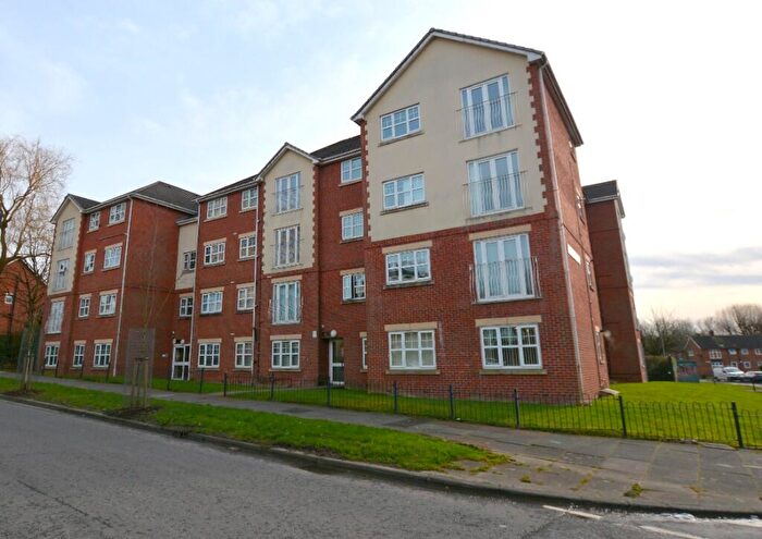 2 Bedroom Apartment For Sale In Wordsworth Road, Windsor Court, Denton, M34